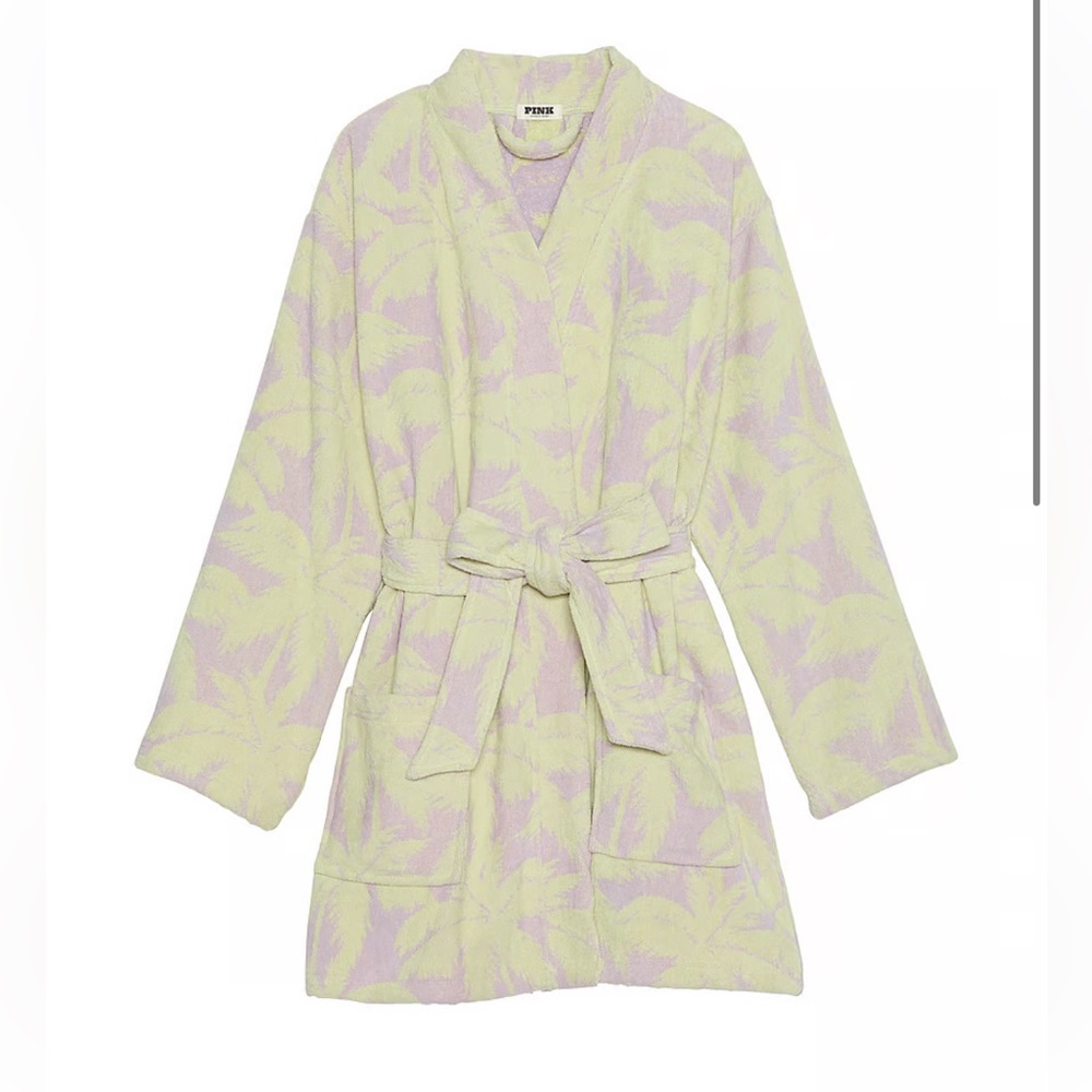 NWT PINK Victoria’s Secret 
THE TERRY TOWEL ROBE  100% Cotton